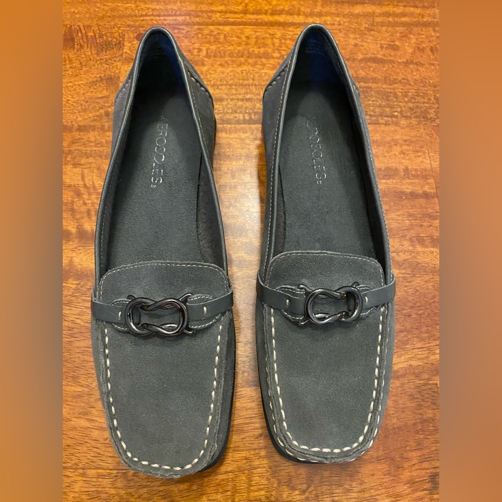 Women's Aerosoles "Matter Of Fact" Dark Gray Suede Leather Loafers Size 7.5M